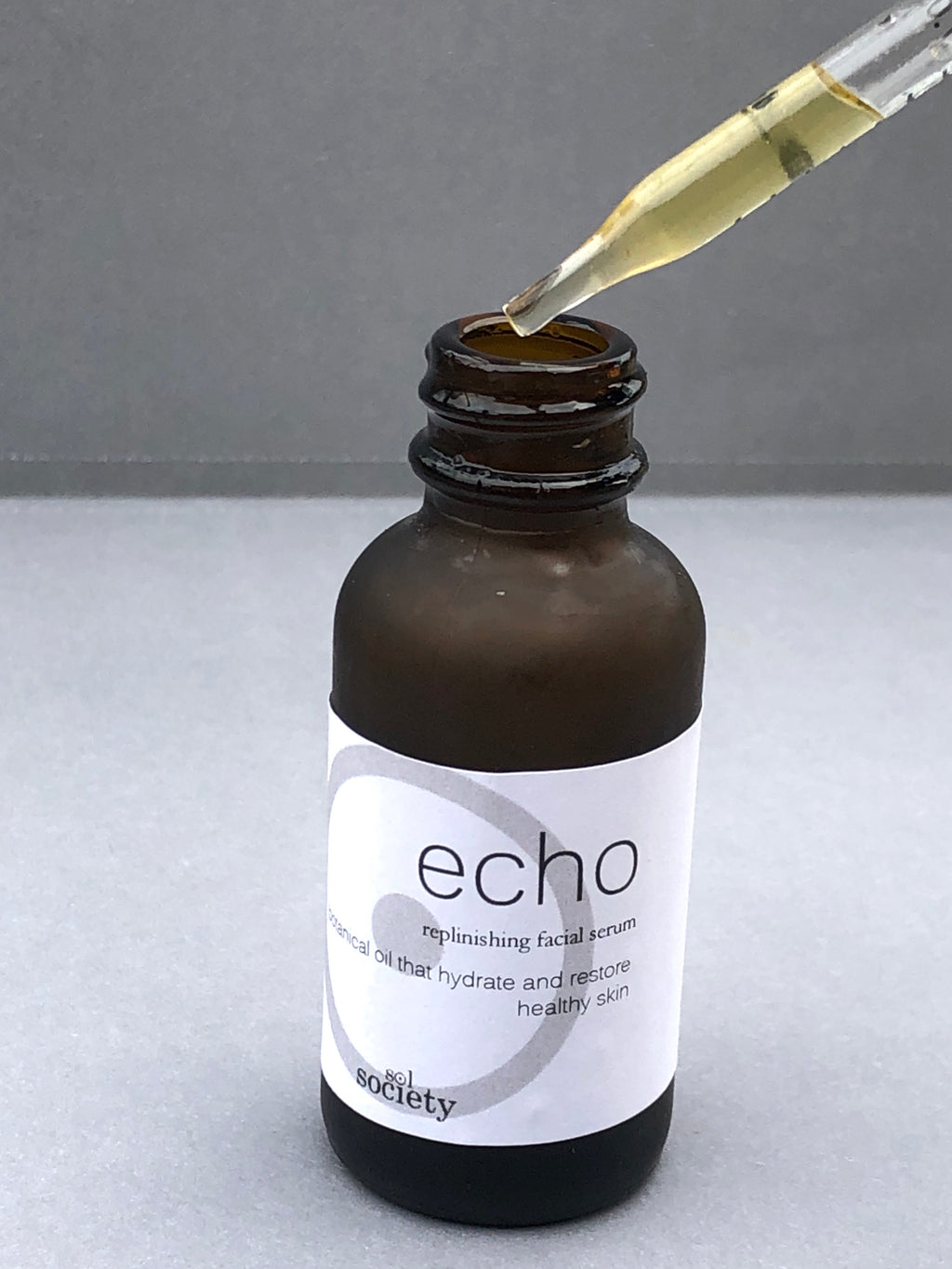 echo - replenishing facial serum
